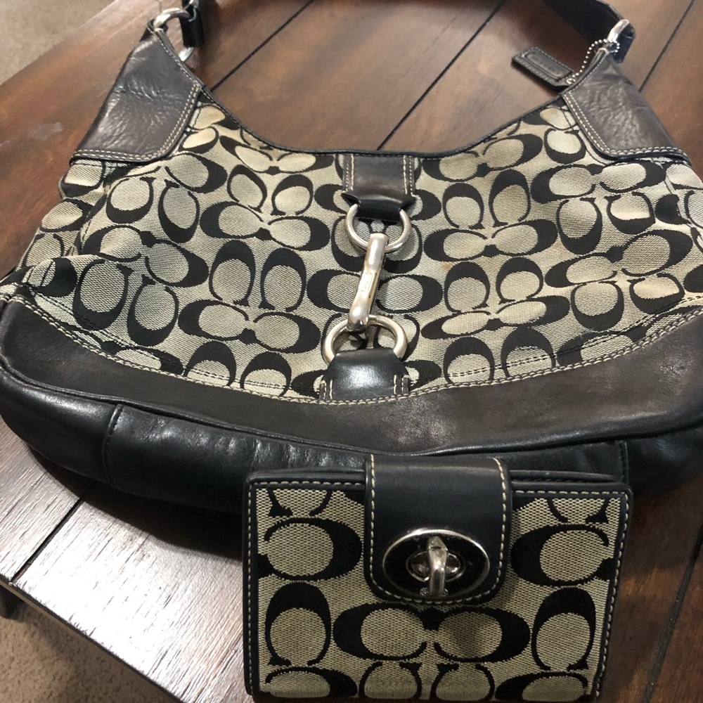 Coach medium black and grey